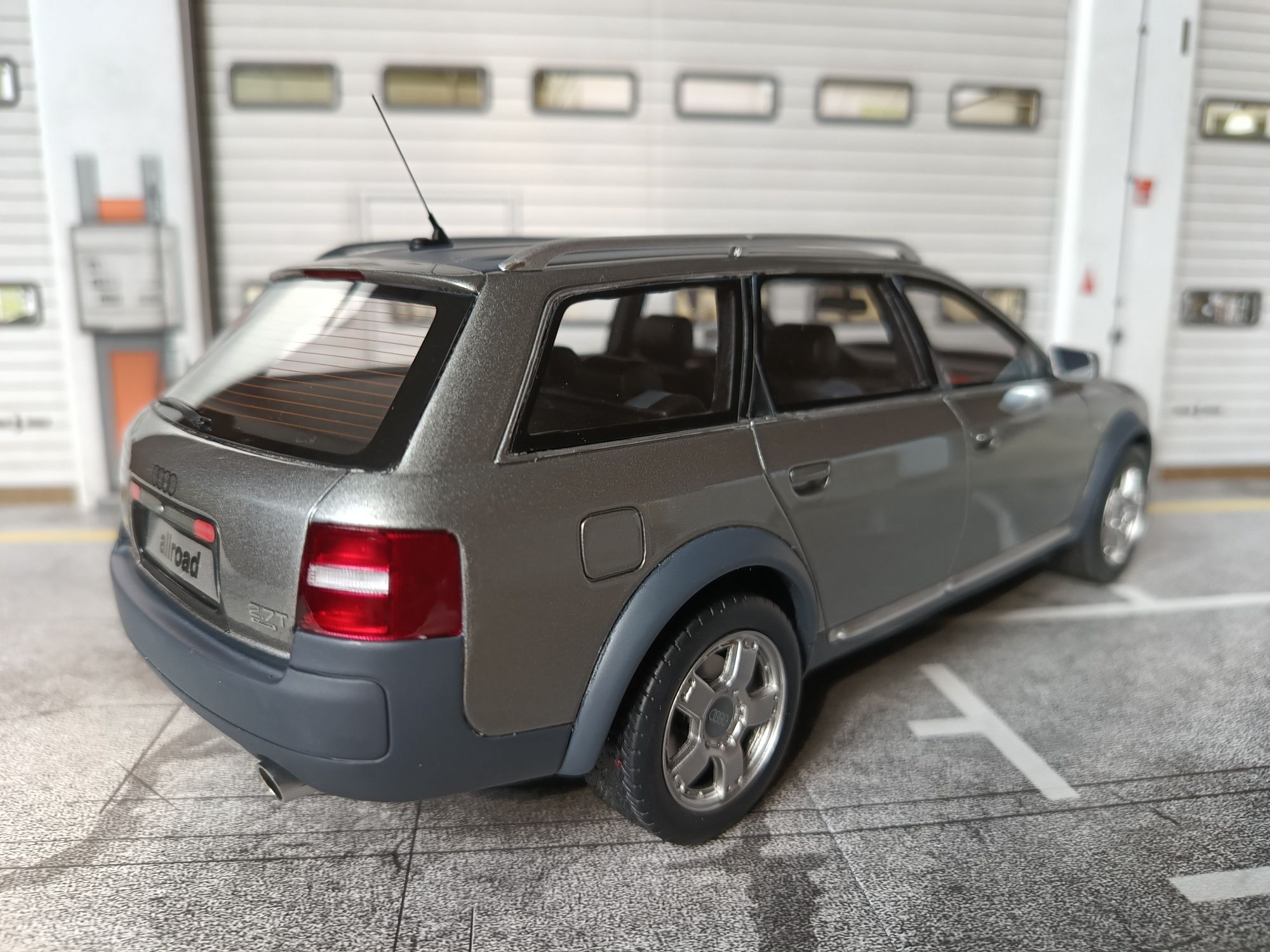 1:18 Audi A6 C5 Allroad. Otto. Nowy