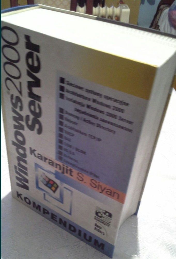 Windows 2000 Serwer kompendium - Karanjit S. Siyan