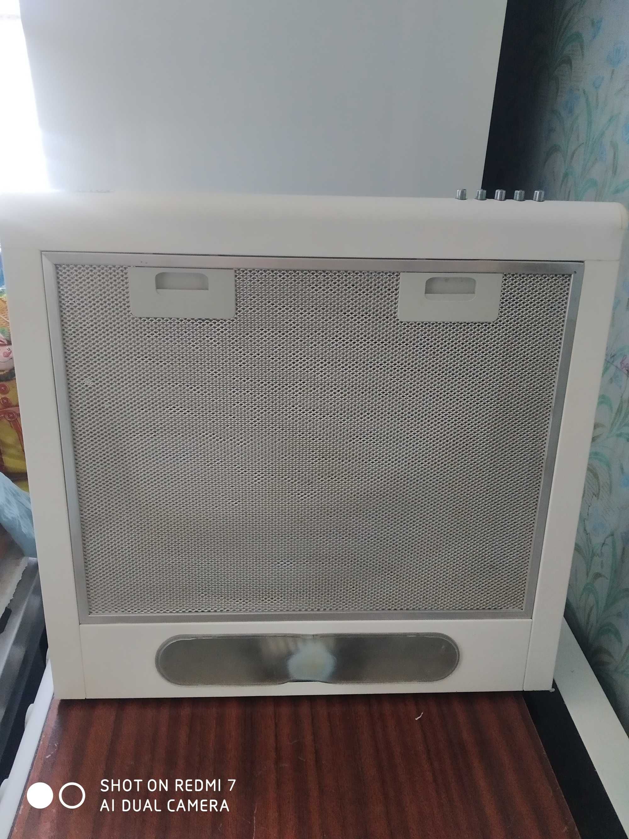 Вытяжка кухонная ELEYUS Libe I 50 WH,НОВАЯ!