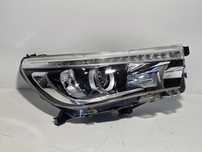 TOYOTA HILUX 8 VIII LED lampa prawa przednia przód