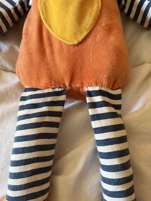 Coelho boneco de tecido