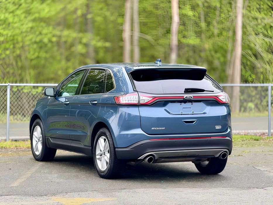 Ford Edge      2018