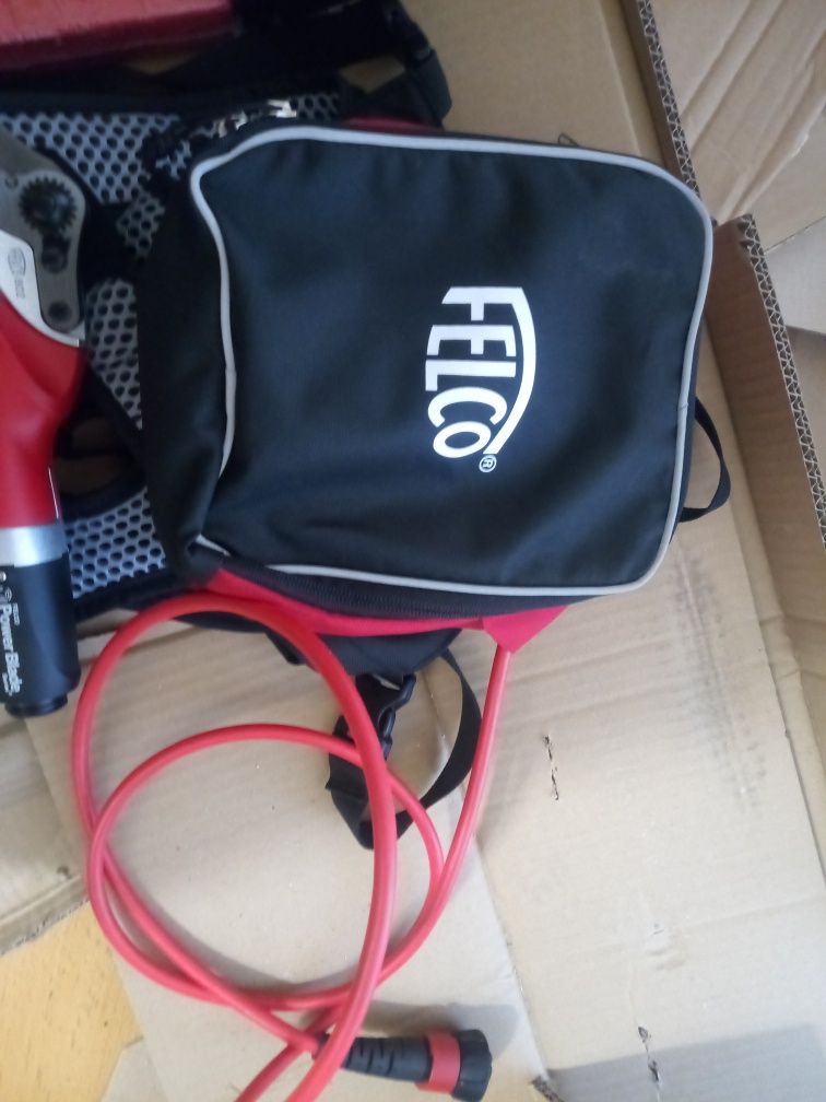 Felco 802 elektryczny sekator akumulatorowy cały zestaw nowy oryginał