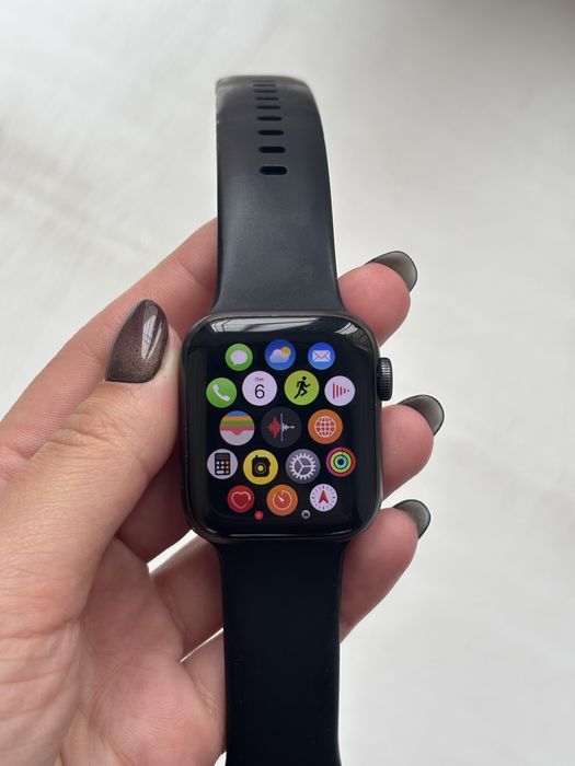 Apple watch SE 1 покоління