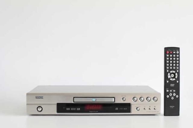 DENON DVD-1910 Dolby Digital/DTS Audio-DVD SACD