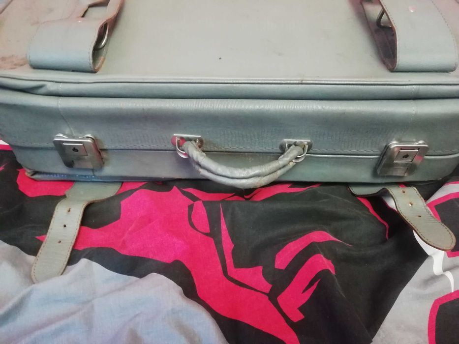 Антикварний шкіряний дорожний чемодан ГДР