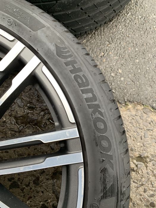 Оригінальні диски cayenne r21 з літніми шинами 295/35