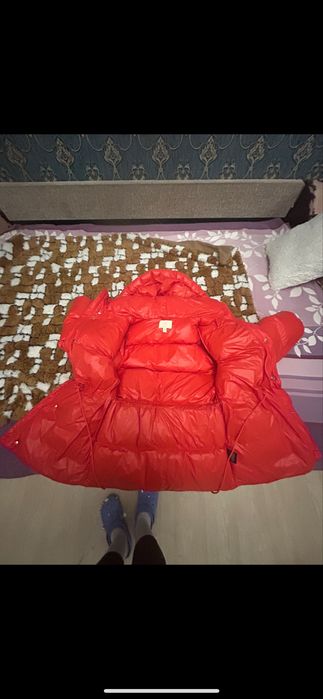 Продам пуховик H&M