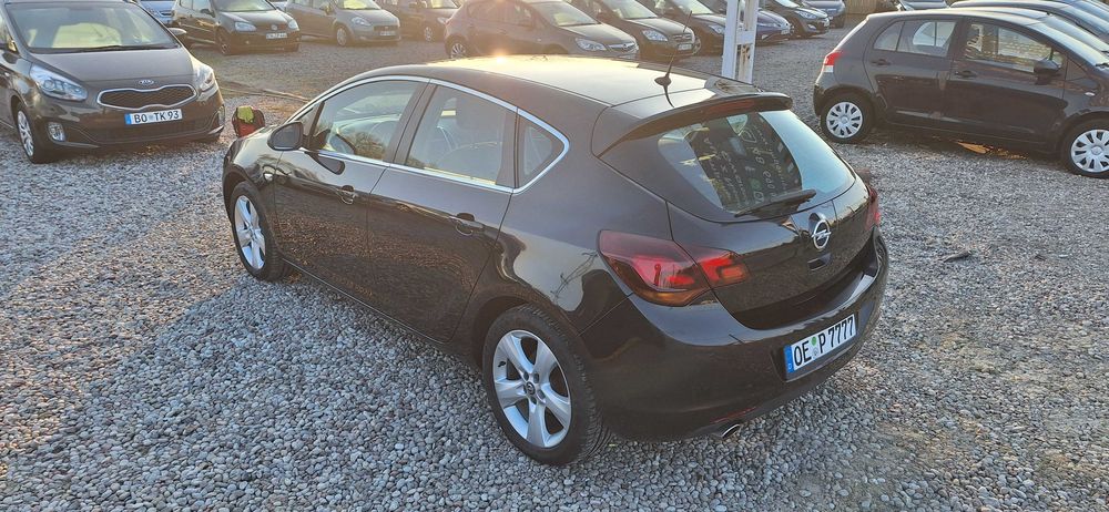 Opel Astra 1.4 Turbo Xenon PDC Tempomat Zadbana Zobacz