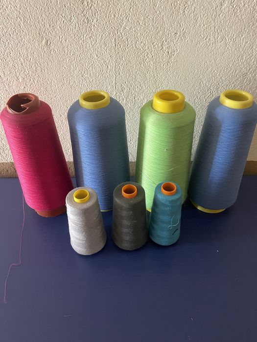 Linhas, fechos, elastico e fio