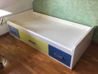 Cama de solteiro com arrumação (para colchão 190x90 cm)