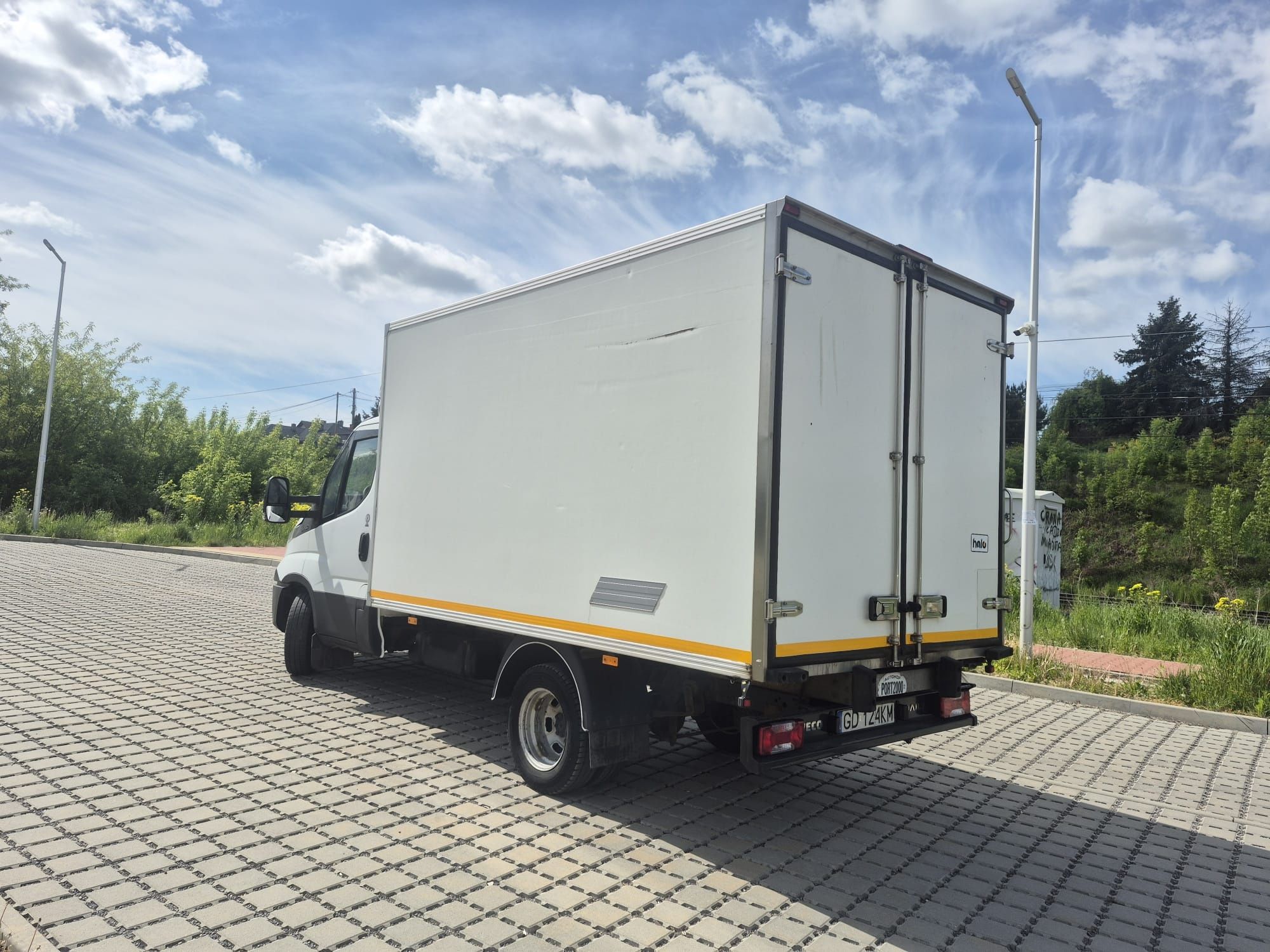 Iveco Daily 35c16 2.3 hpi  klima salon chłodnia rama wywrotka