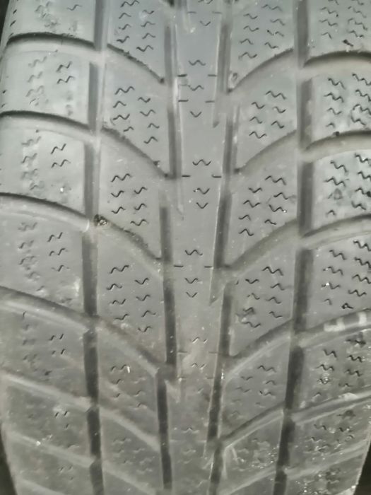 Резина Р-15 и диски 4х 100   5х114.3 и колпаки