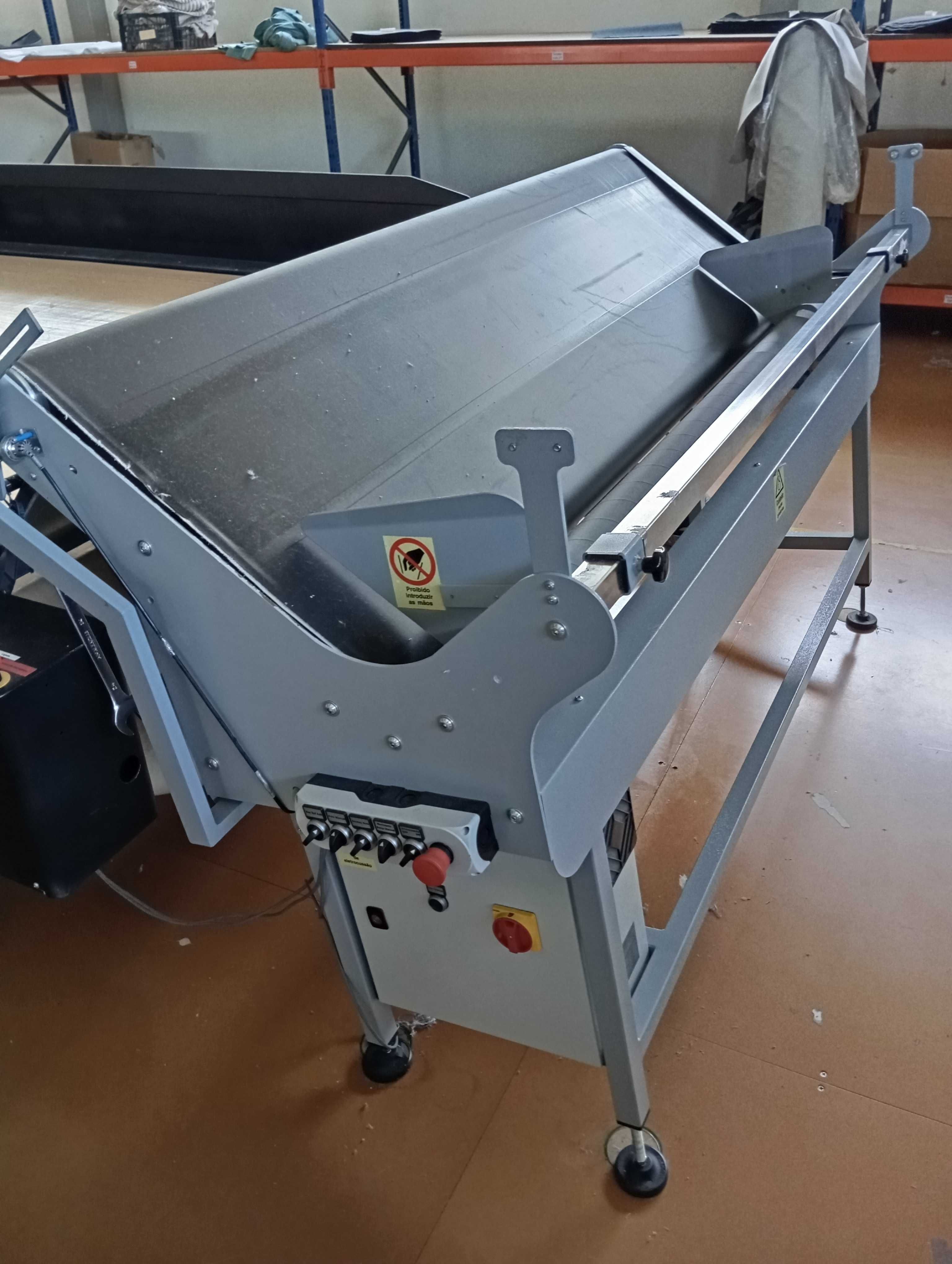 Máquina de Corte Automático Gerber DCS3500 – Usada, em bom estado
