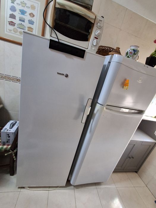 Vendo Arca Congeladora Vertical Fagor