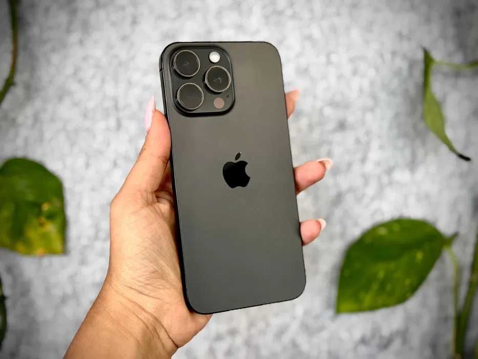 iPhone 15 Pro Max 256 GB Black Titanium – jak nowy!
