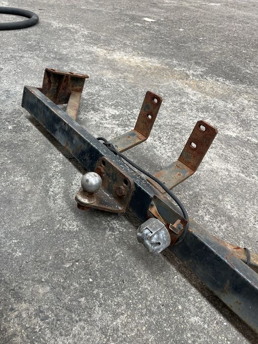 Bola reboque Nissan Patrol 260