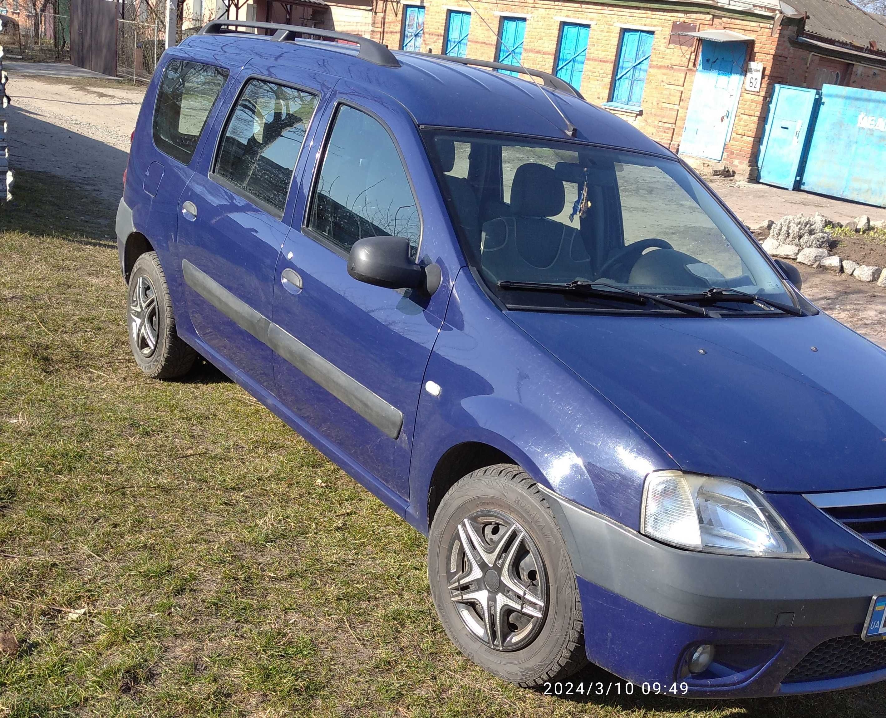 Продам автомобіль Dacia Logan