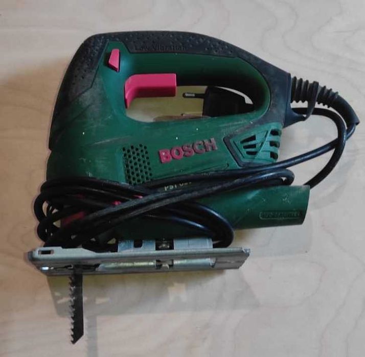 Продам електро лобзик Bosch 3603 СА0700