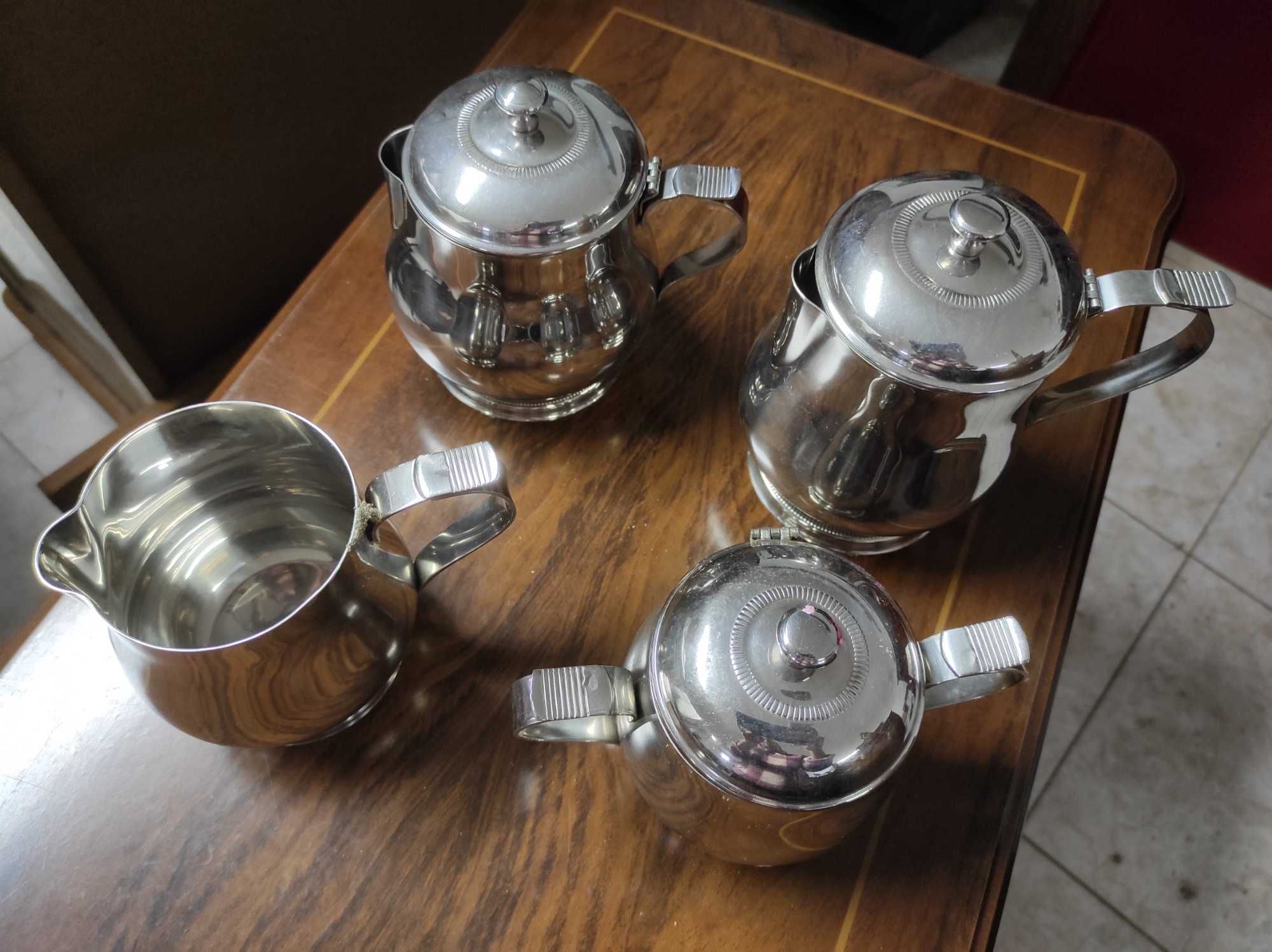 Conjunto Vintage de 4 peças de chá e café