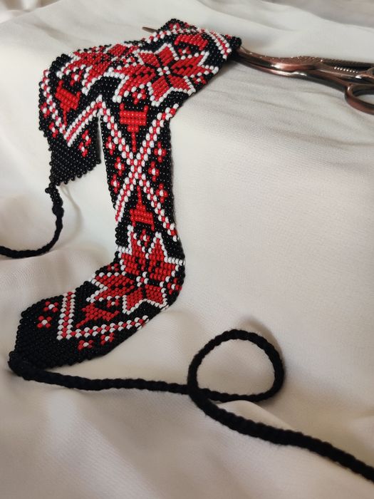 Гердан з бісеру, ручне ткання