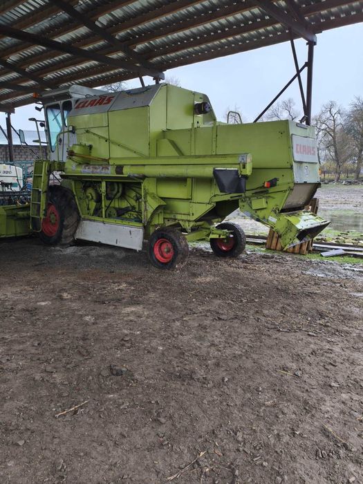 Продаєця комбайн клас домінатор 68