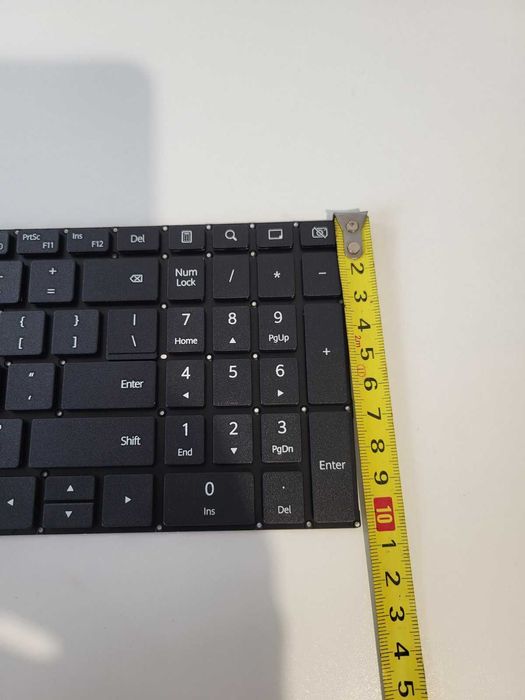 klawiaturę do laptopa