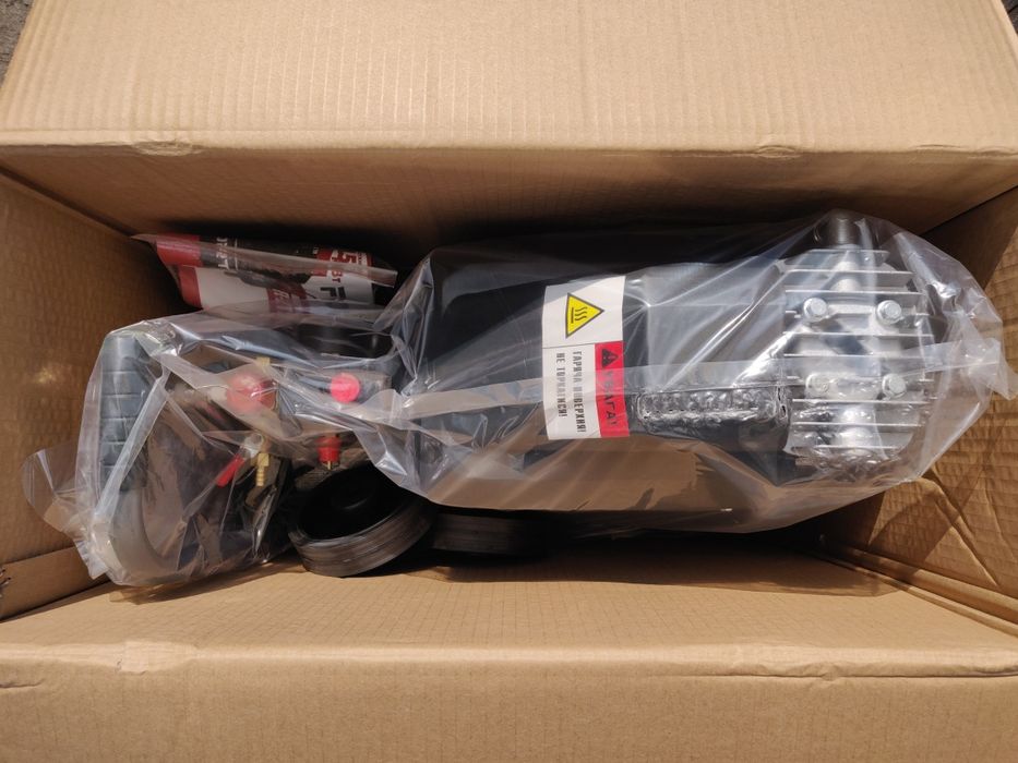 Компресор Forte FL-2T50N