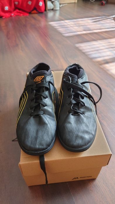 Buty halowe Umbro 36,5