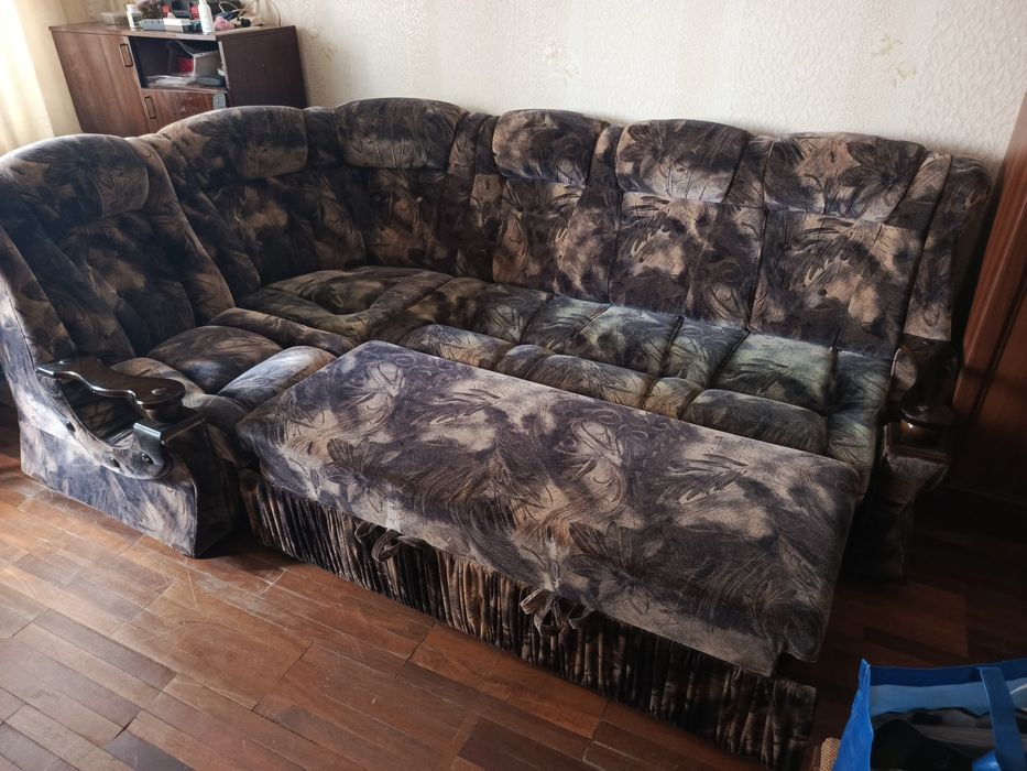 Продам угловой диван