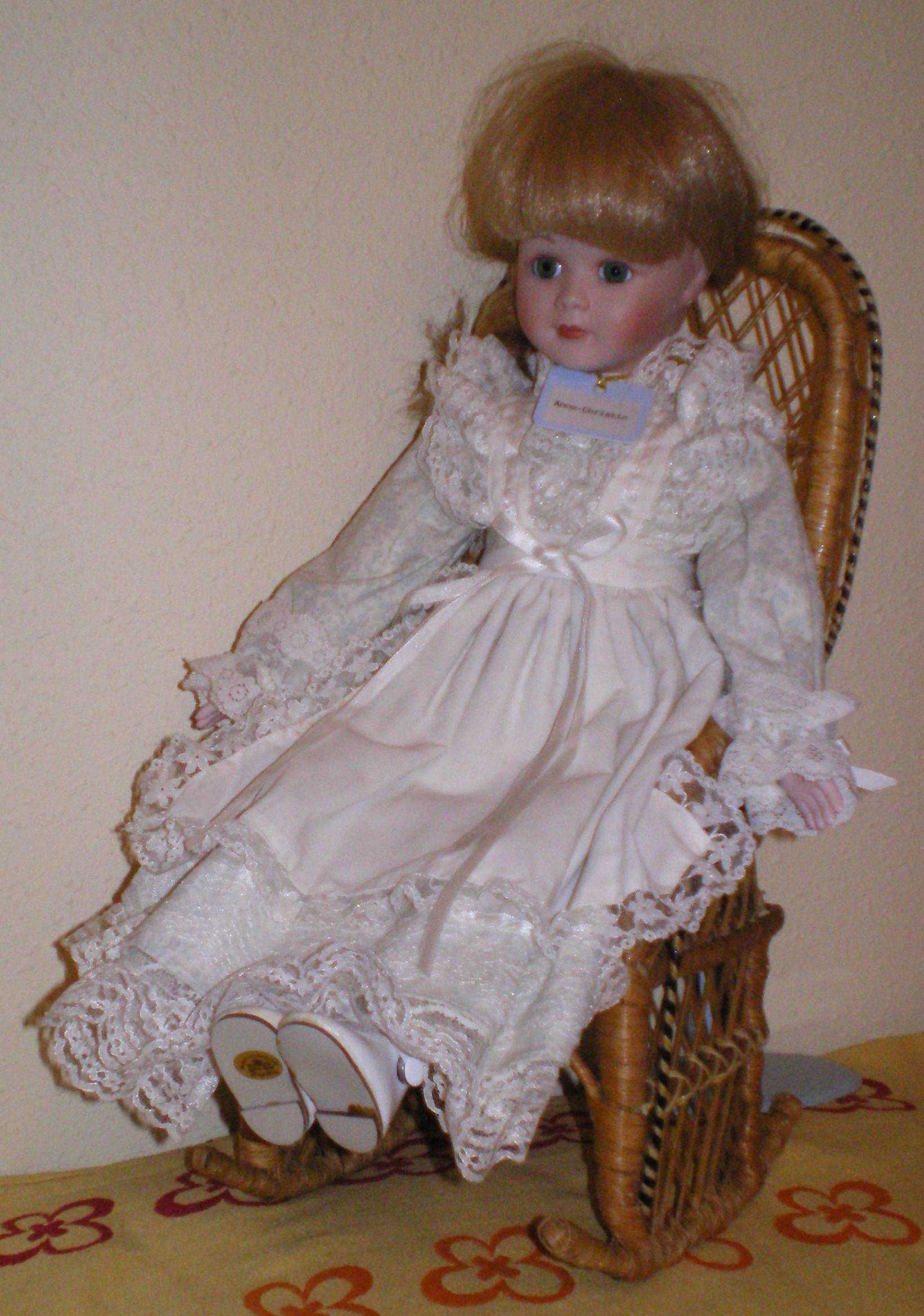 Anne-Christin artystyczna lalka z porcelany + fotelik