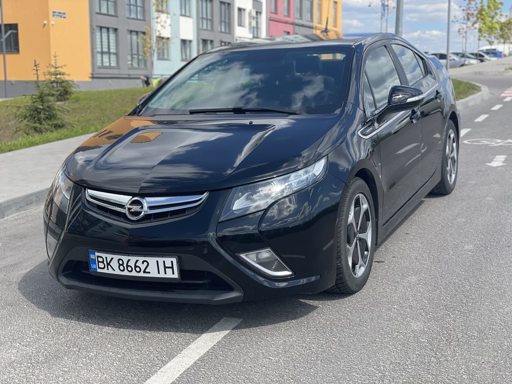 Opel Ampera  plugin hybrid