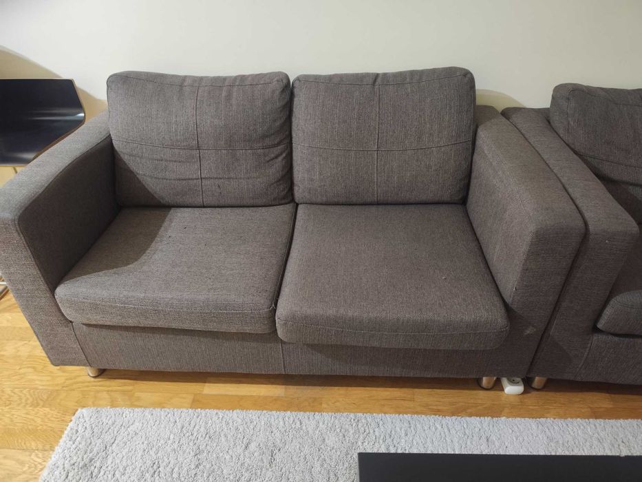 2 sofás marca kasa