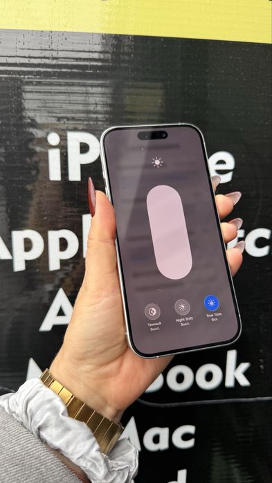 Iphone 15 Pro 256gb. Neverlock. Повний комплект/гарантія