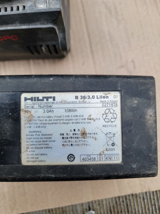 Zestaw Hilti 2x Bateria 3.9Ah 3.0Ah 36V Ładowarka Hilti C 4/36-ACS