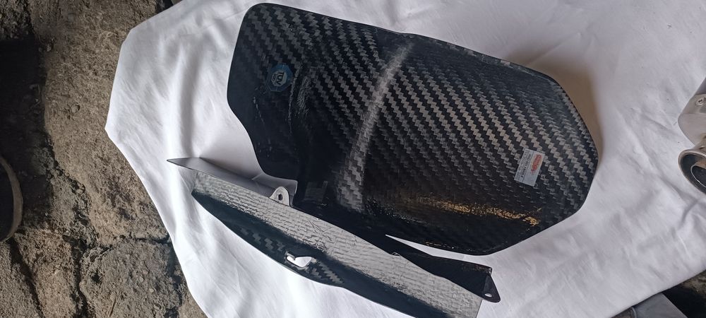 Błotnik carbon BMW f800 Ilmberger