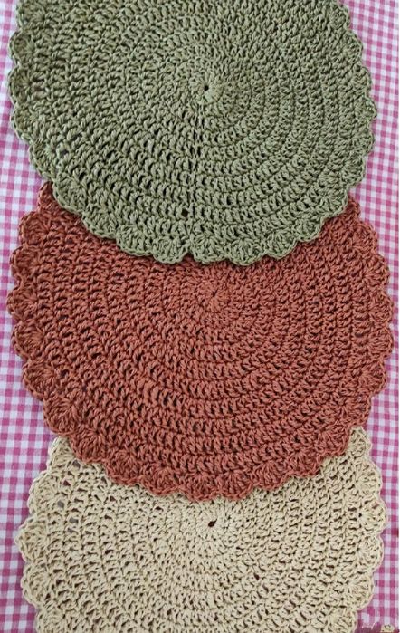 Individuais de mesa em crochê