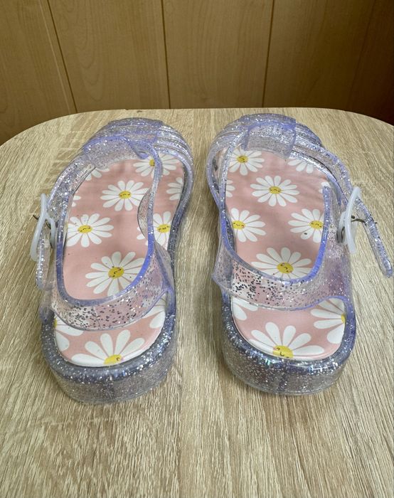 Дитячі сандалі на літо на дівчинку