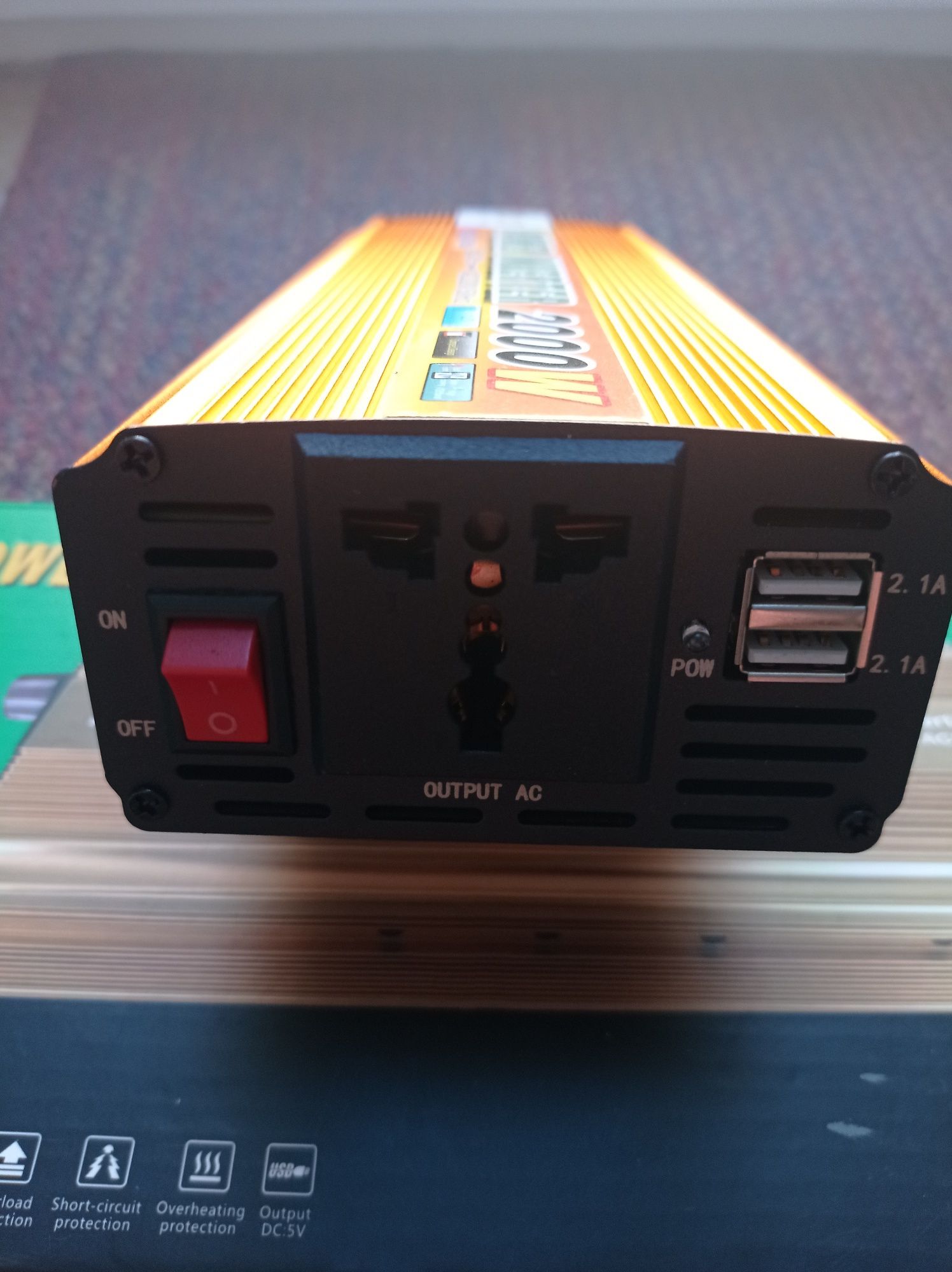 Інвертор, перетворювач струму Power Inverter SSK-2000W AC/DC 12v-220v
