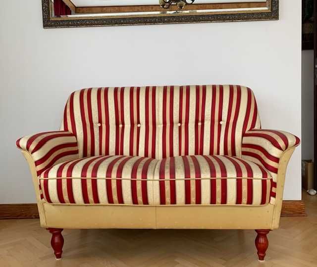 kanapa w stylu Ludwika