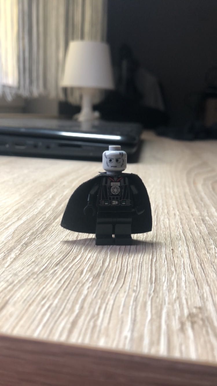 LEGO figurka DARTH VADER medal star wars