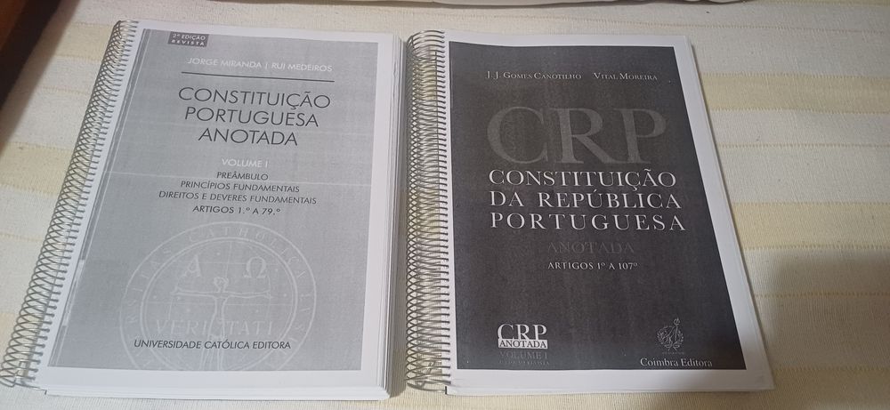 Manuais de Direito -Constituição da República Portuguesa

Cada manual