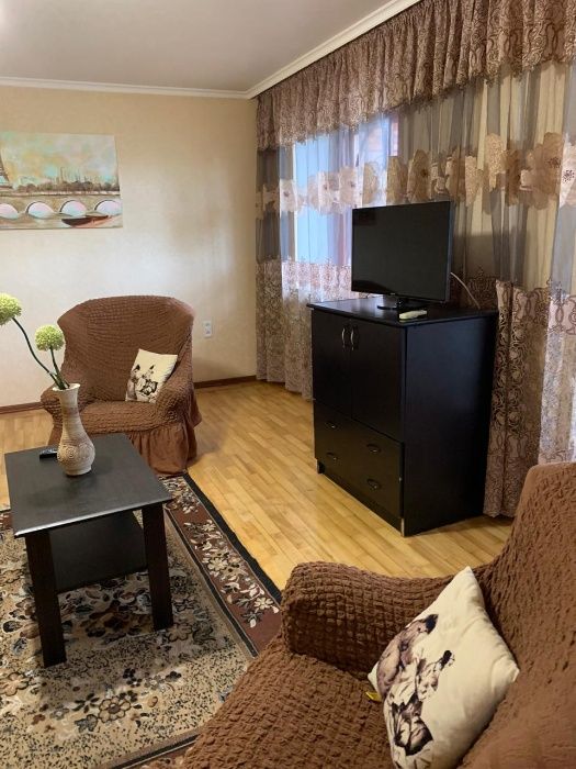 Сдам 3-ком Квартиру Посуточно в Одессе по пр. Добровольского 159