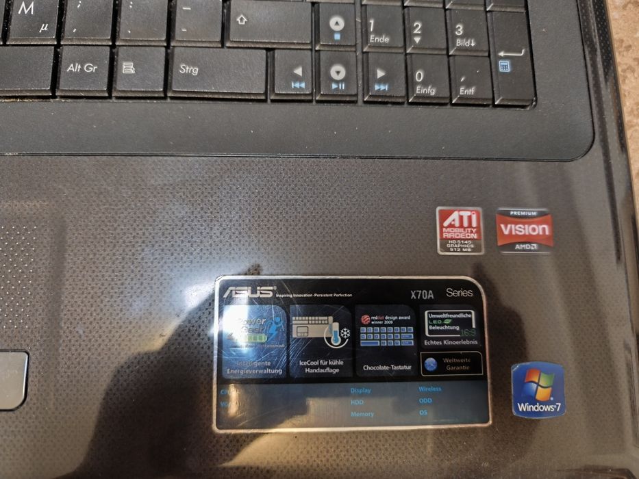 Portátil asus X70A