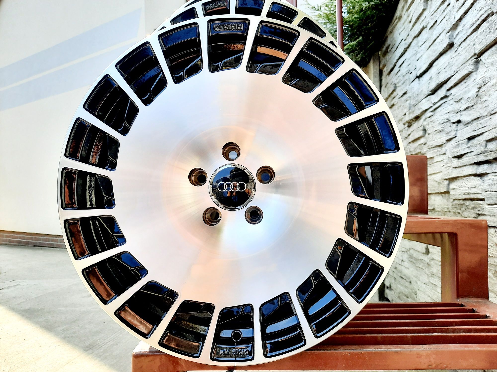 Alufelgi NOWE 19 AUDI 5x112 A3 A4 B5 B6 B7 A6 C5 C6 Q3 TT KESKIN KT23