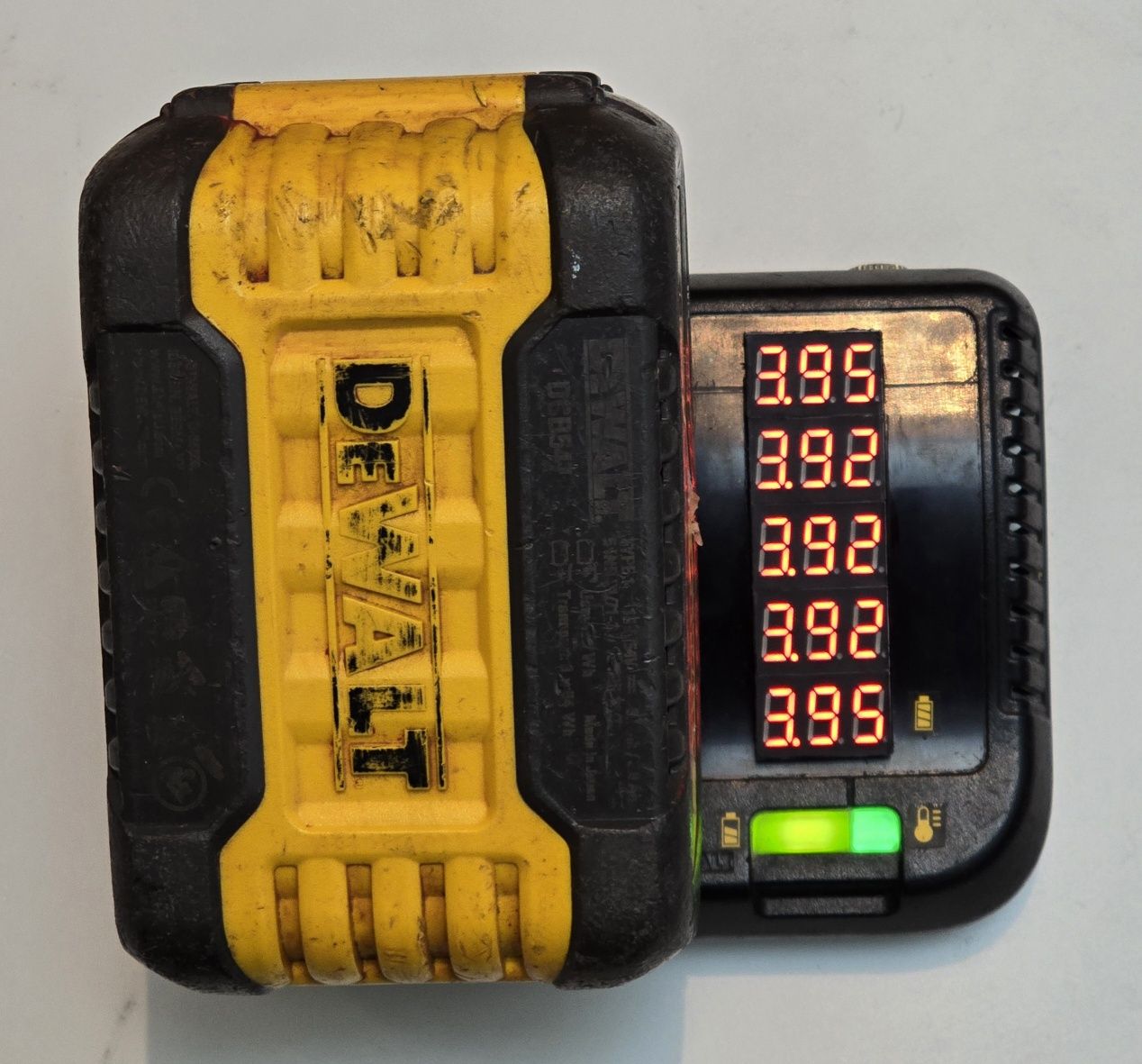 DEWALT 9Ah 100% sprawna