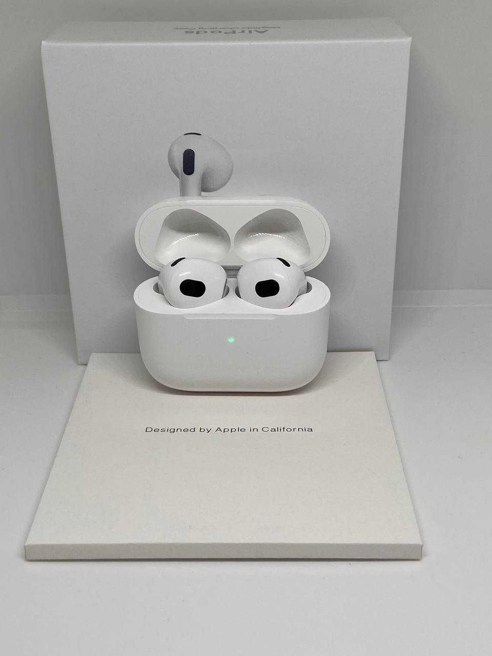 Наушники Apple AirPods 3rd generation with MagSafe Charging Case