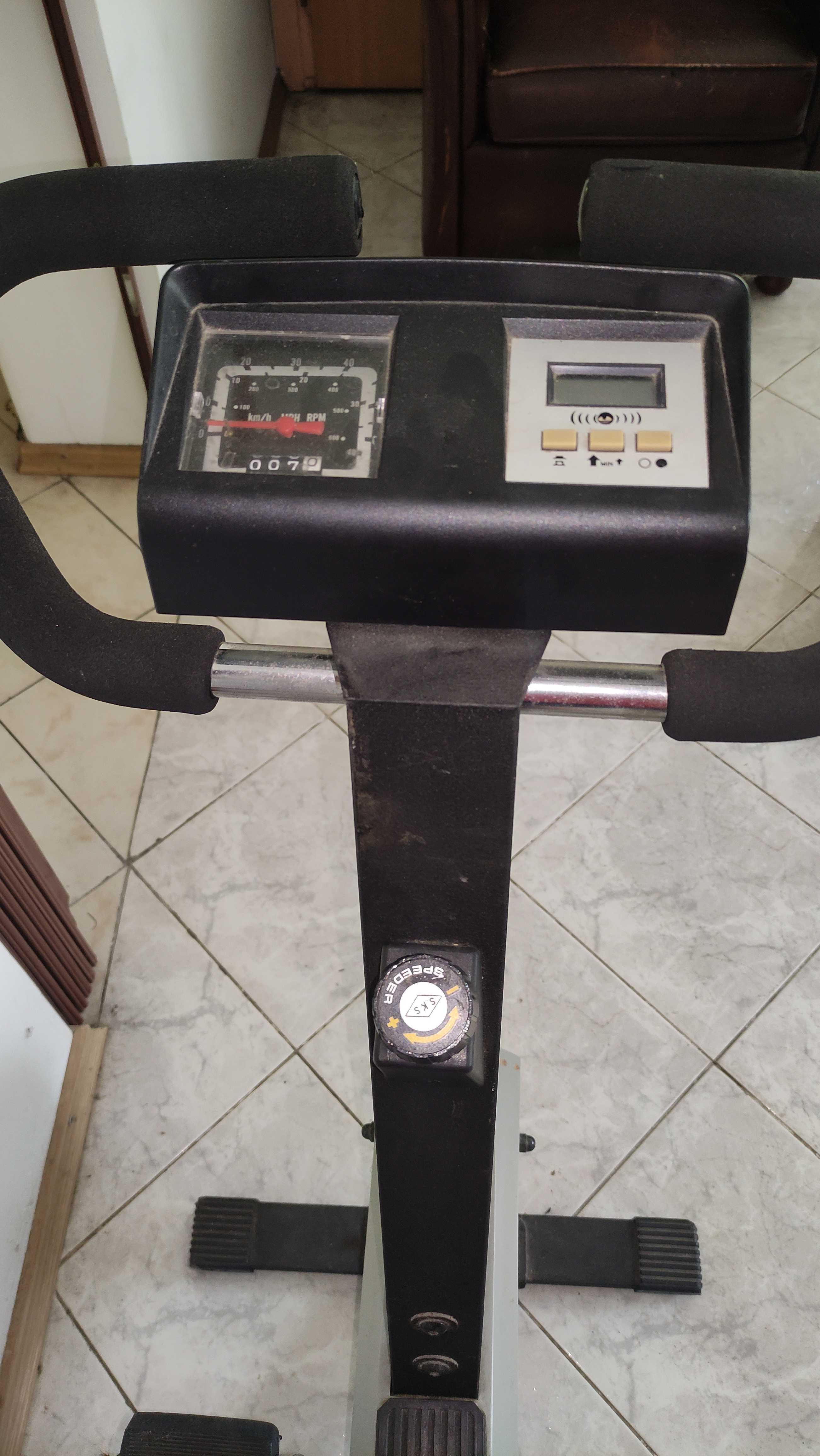 Rower treningowy stacjonarny