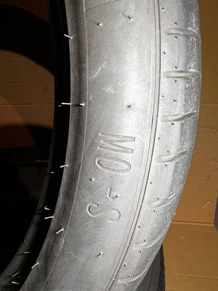 Pneus Pirelli Pzero 325/35 R22 110Y MO