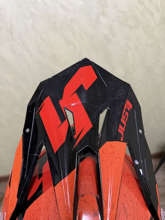 Шлем Just1 размер М ( с очками)